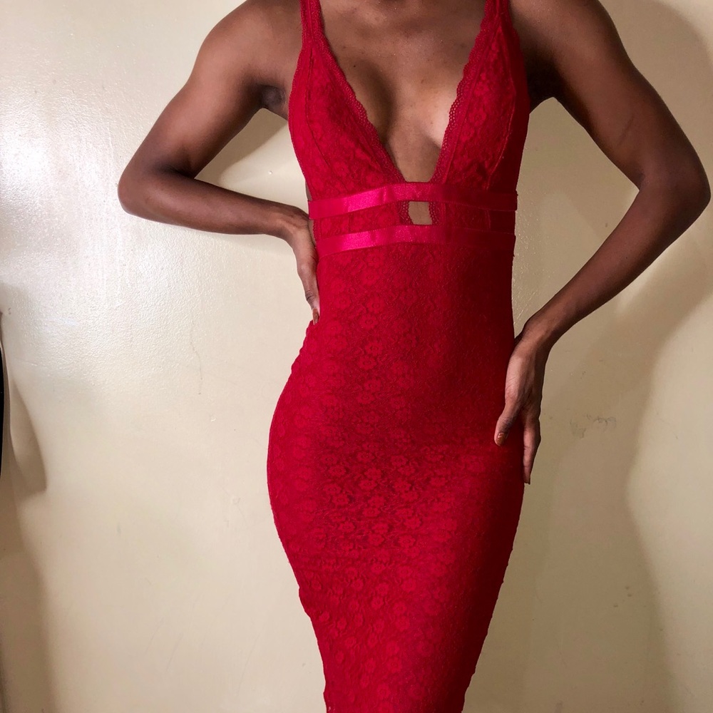 Red lace me up